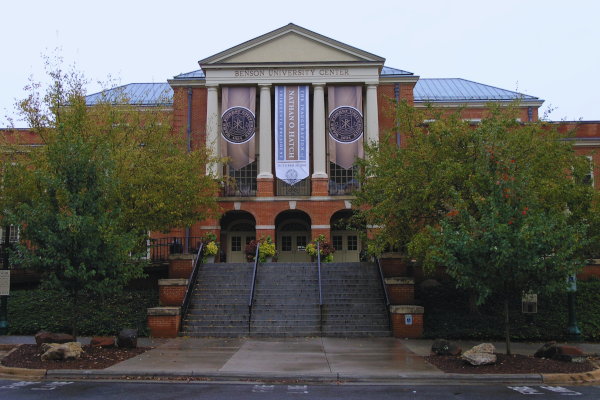 Private Colleges Had 58 Millionaire Presidents in 2015